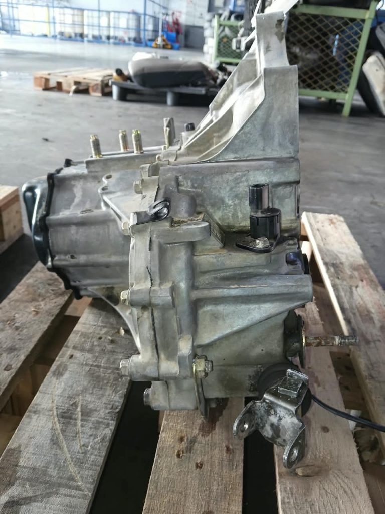AATF102I12591 FORD F25M R TRANSMISSION MANUAL 1